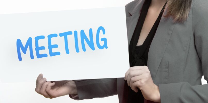 geralt-woman-1076228_1920